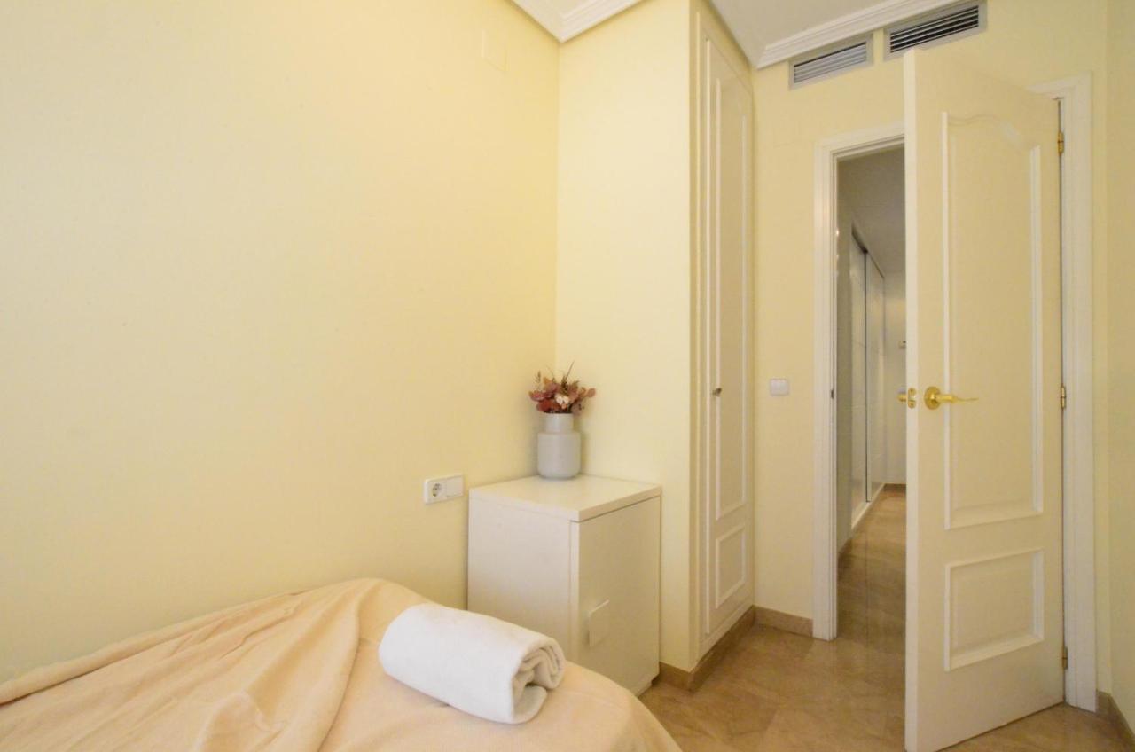 City Center Apartment บาเลนเซีย ภายนอก รูปภาพ