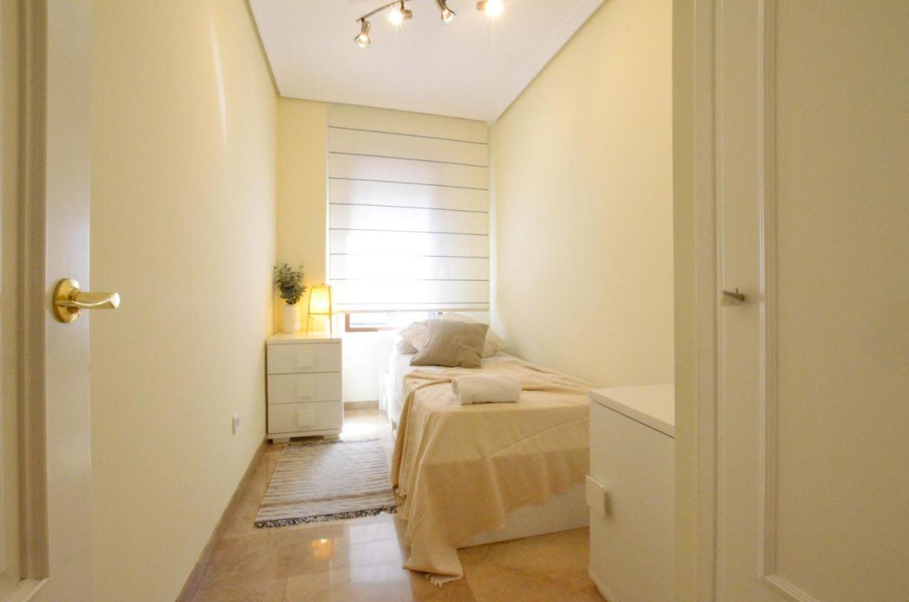 City Center Apartment บาเลนเซีย ภายนอก รูปภาพ